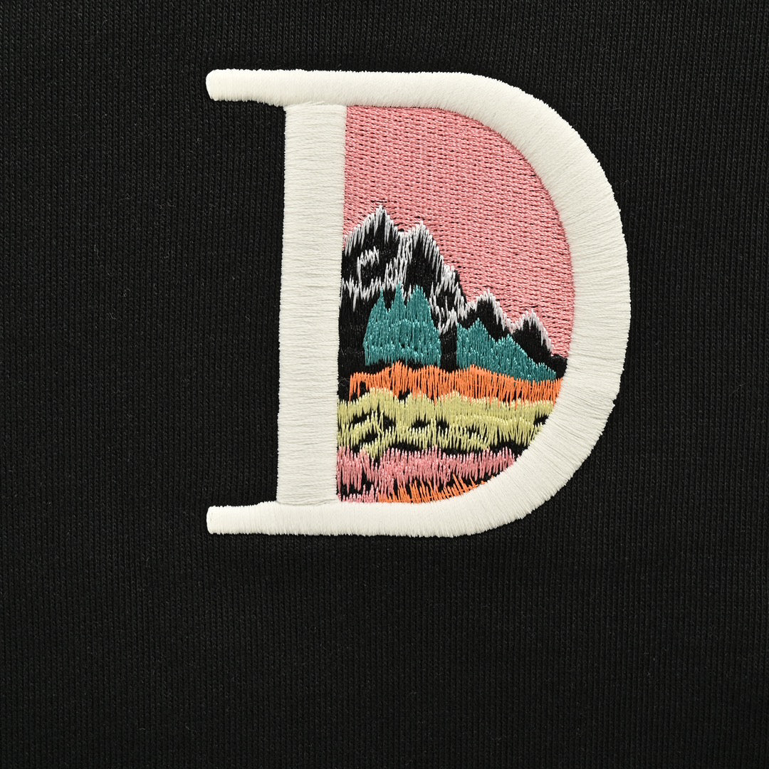 Crew neck sweatshirt with landscape embroidery on the chest