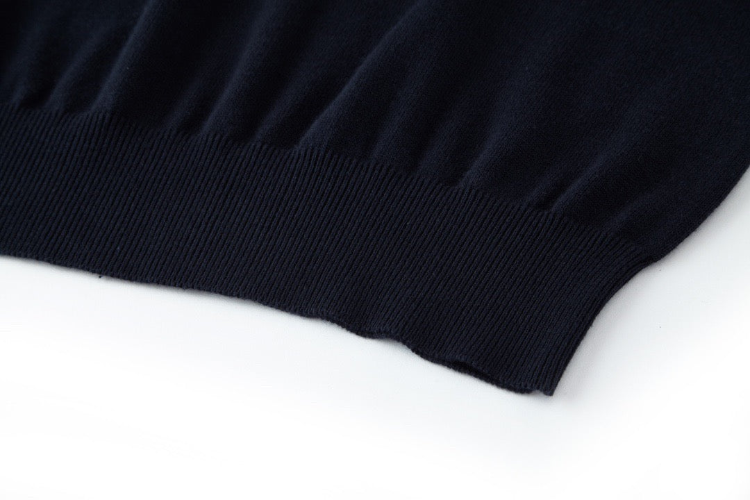 Pearl button woolen polo shirt